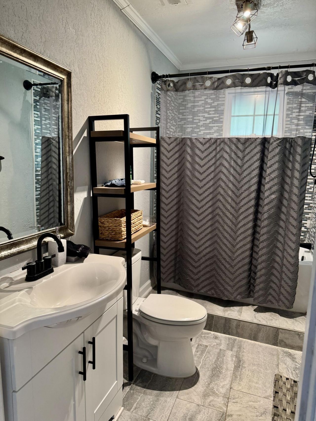 4319 Davison Road Photo 26