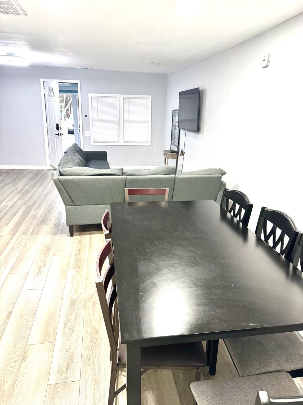 4319 Davison Road Photo 4