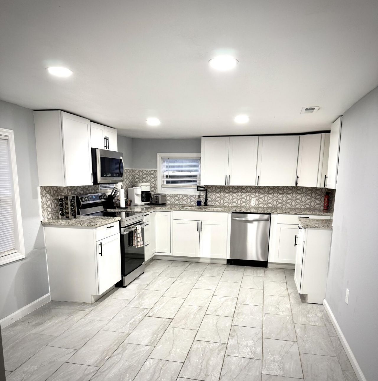 4319 Davison Road Photo 5