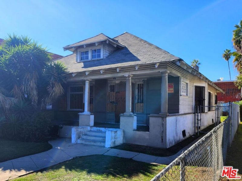 4313 S Flower Street, Los Angeles, CA 90037 Main Photo