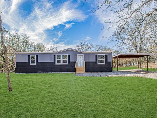 332 Huddleston Road, Montague, TX 76270