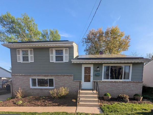 7507 DOVER LANE, LANHAM, MD 20706