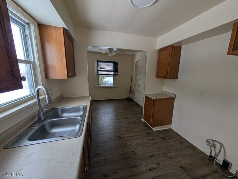 4412 E 156th Street, Cleveland, OH 44128 Photo 4