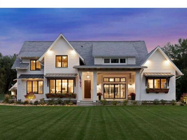 126 Burbank Rd, Sutton, MA 01590