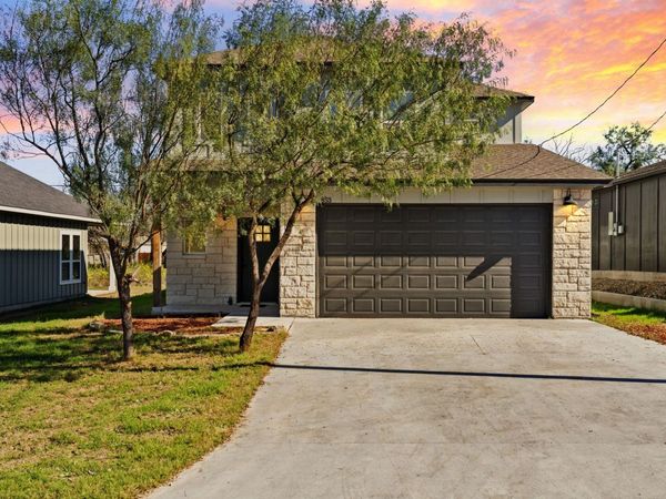 853 Cypress LN, Cottonwood Shores, TX 78657