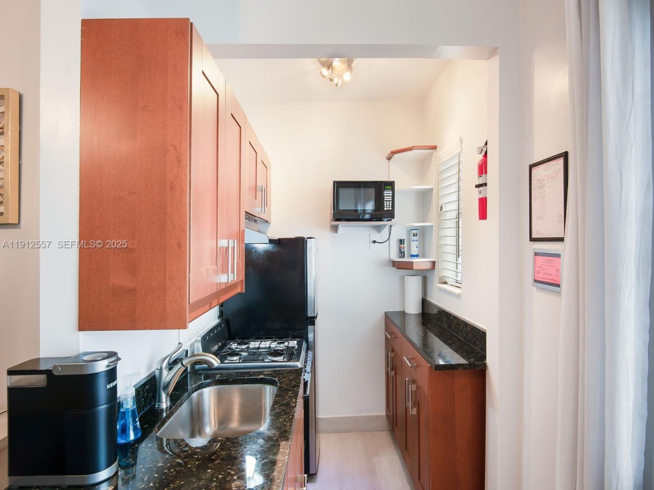 335 Ocean Dr, Unit 328, Miami Beach, FL 33139 Photo