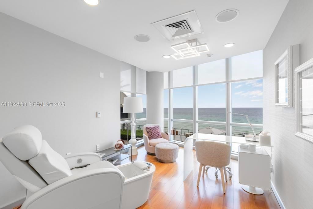 17121 Collins Ave, Unit 903, Sunny Isles Beach, FL 33160 Photo