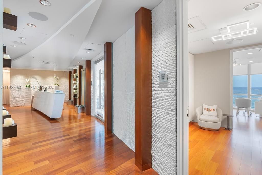 17121 Collins Ave, Unit 903, Sunny Isles Beach, FL 33160 Photo