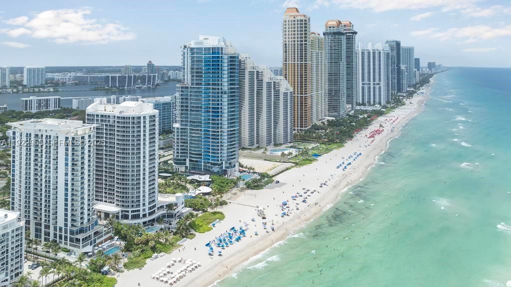 17121 Collins Ave, Unit 903, Sunny Isles Beach, FL 33160 Photo