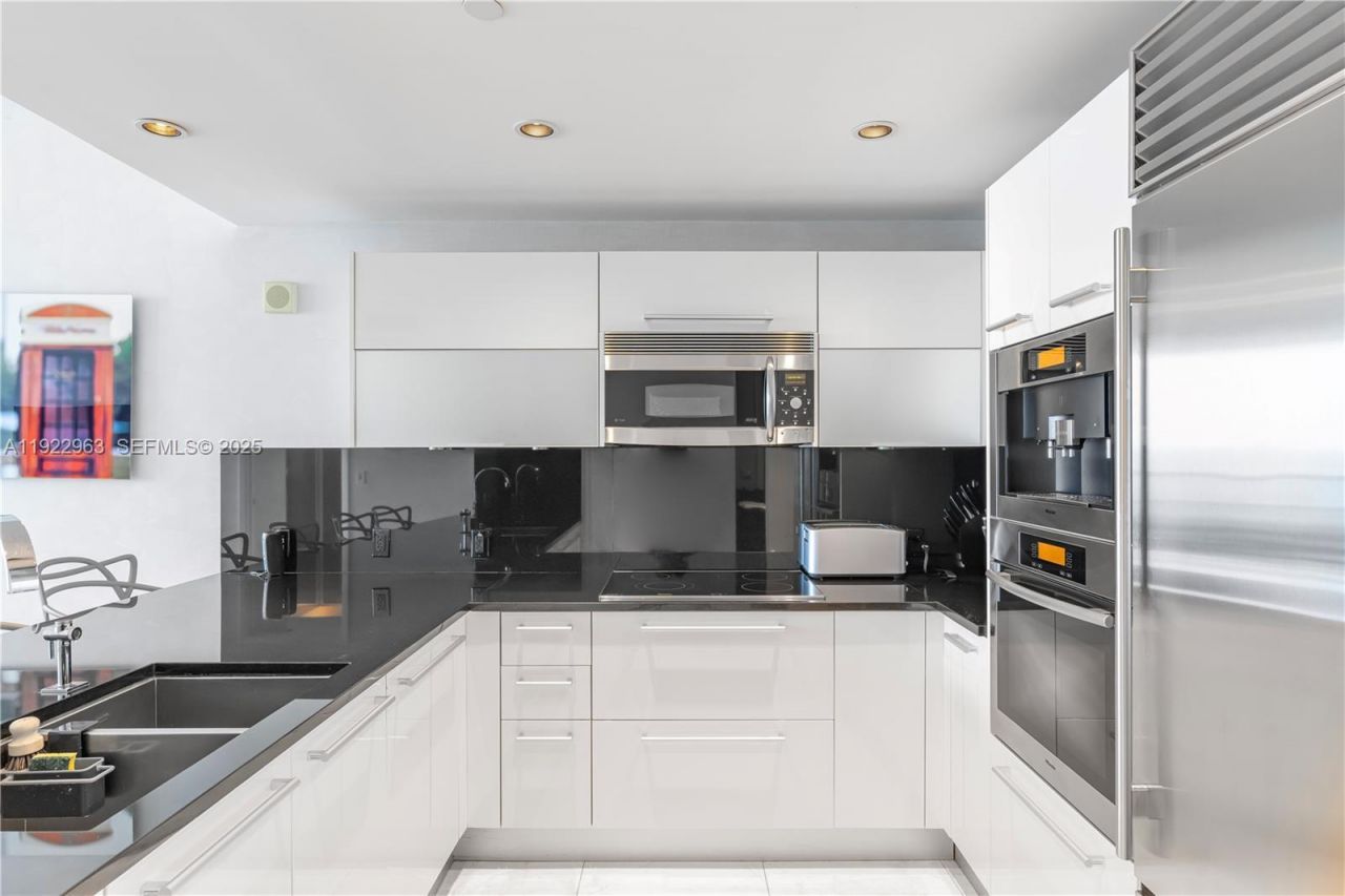 17121 Collins Ave, Unit 903, Sunny Isles Beach, FL 33160 Photo