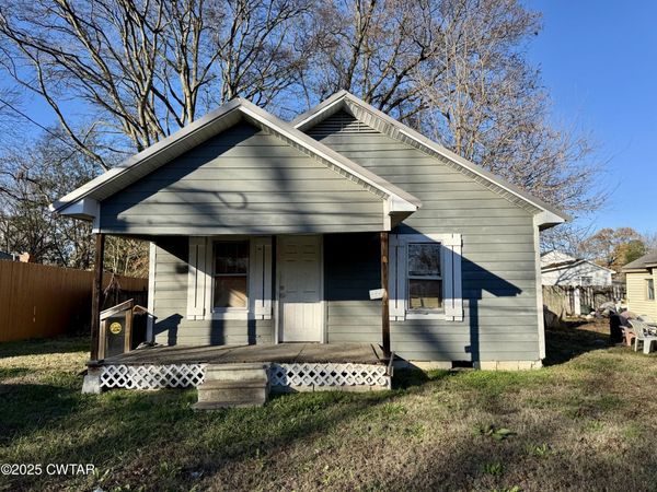 1726 Ayers Street, Dyersburg, TN 38024