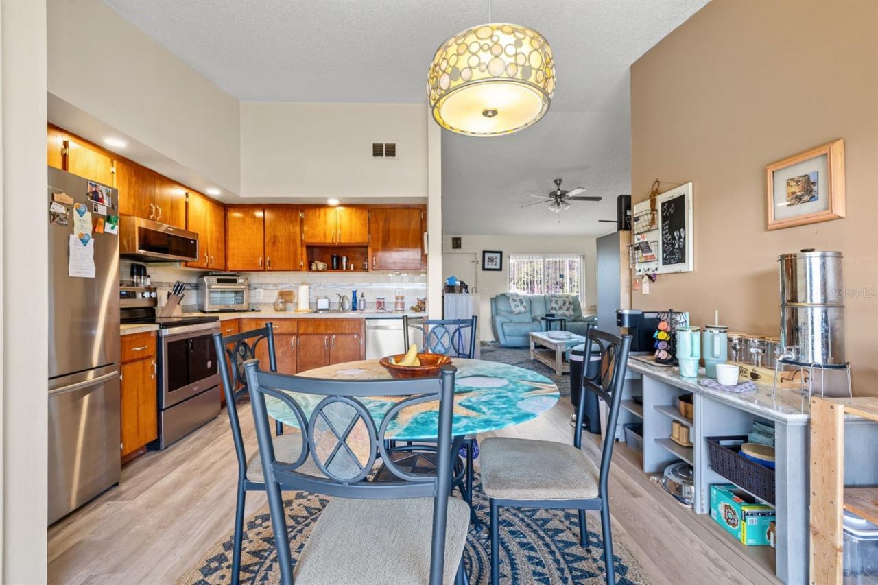 9979 88th Way, Seminole, FL 33777 Photo