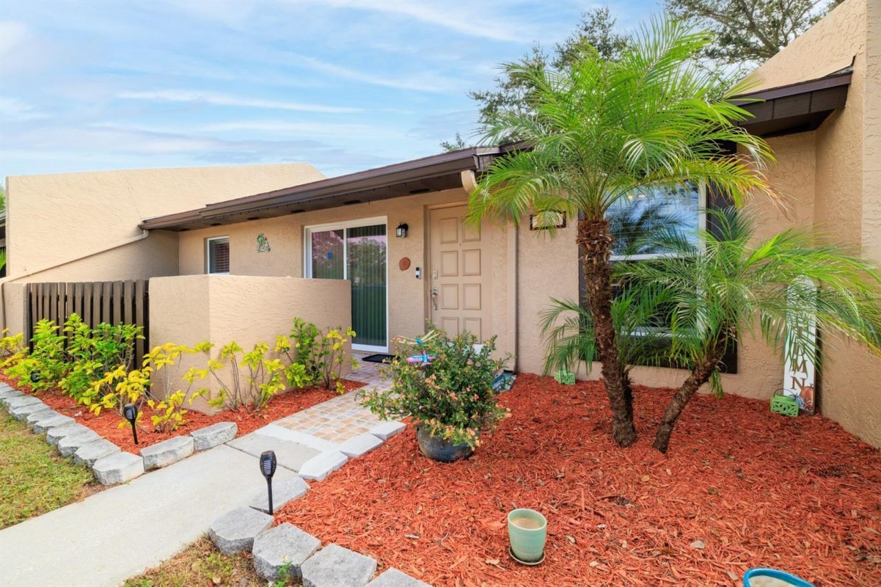 9979 88th Way, Seminole, FL 33777 Photo