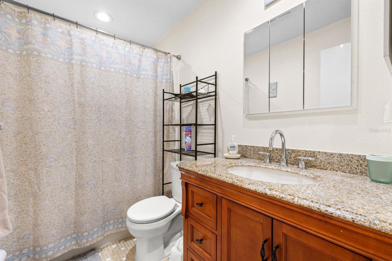 9979 88th Way, Seminole, FL 33777 Photo