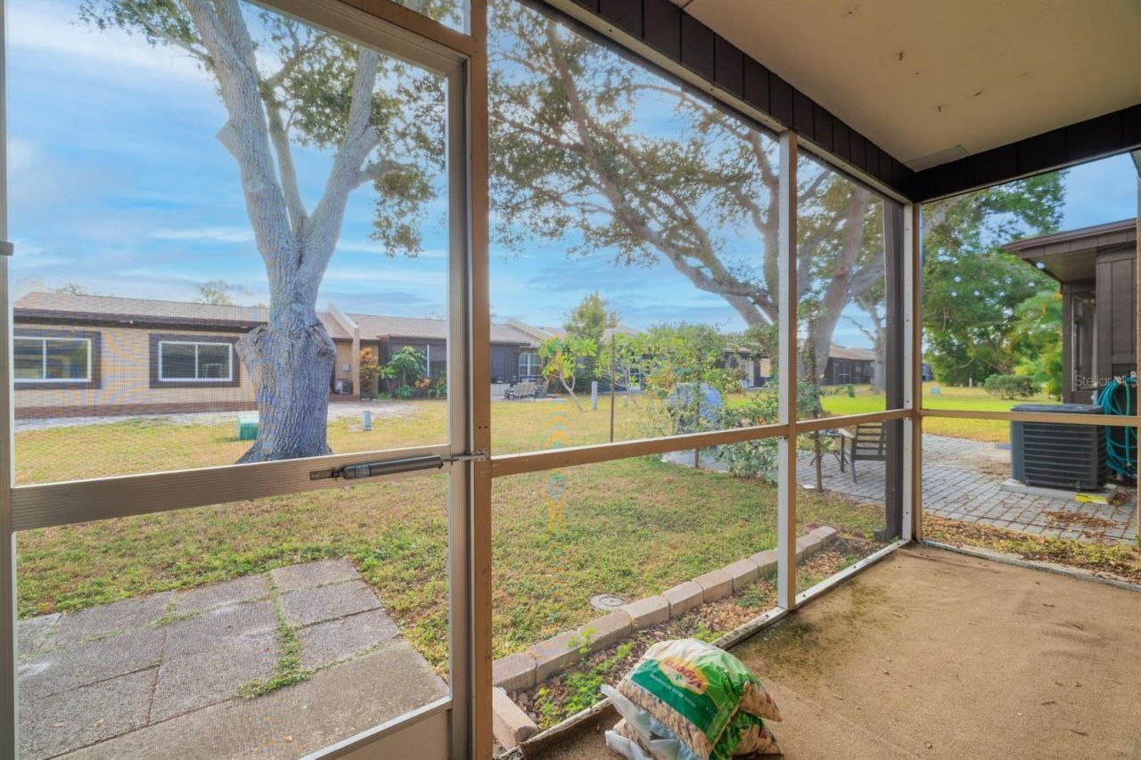 9979 88th Way, Seminole, FL 33777 Photo