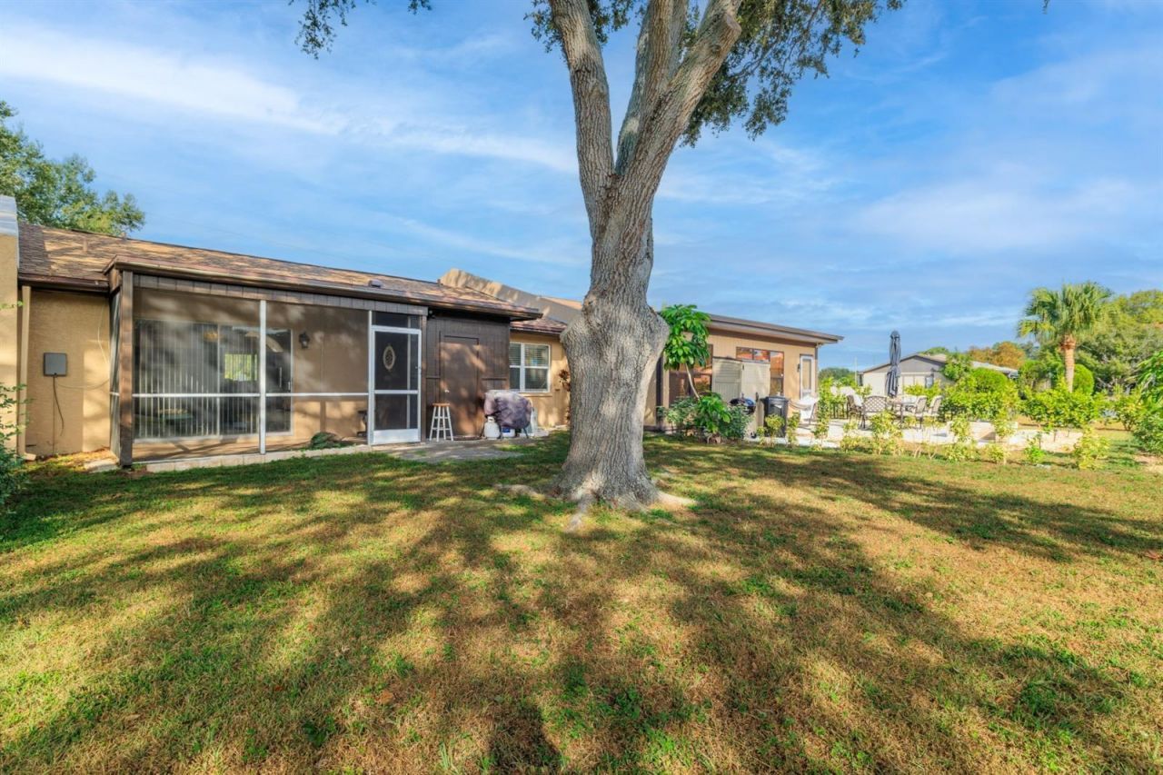 9979 88th Way, Seminole, FL 33777 Photo