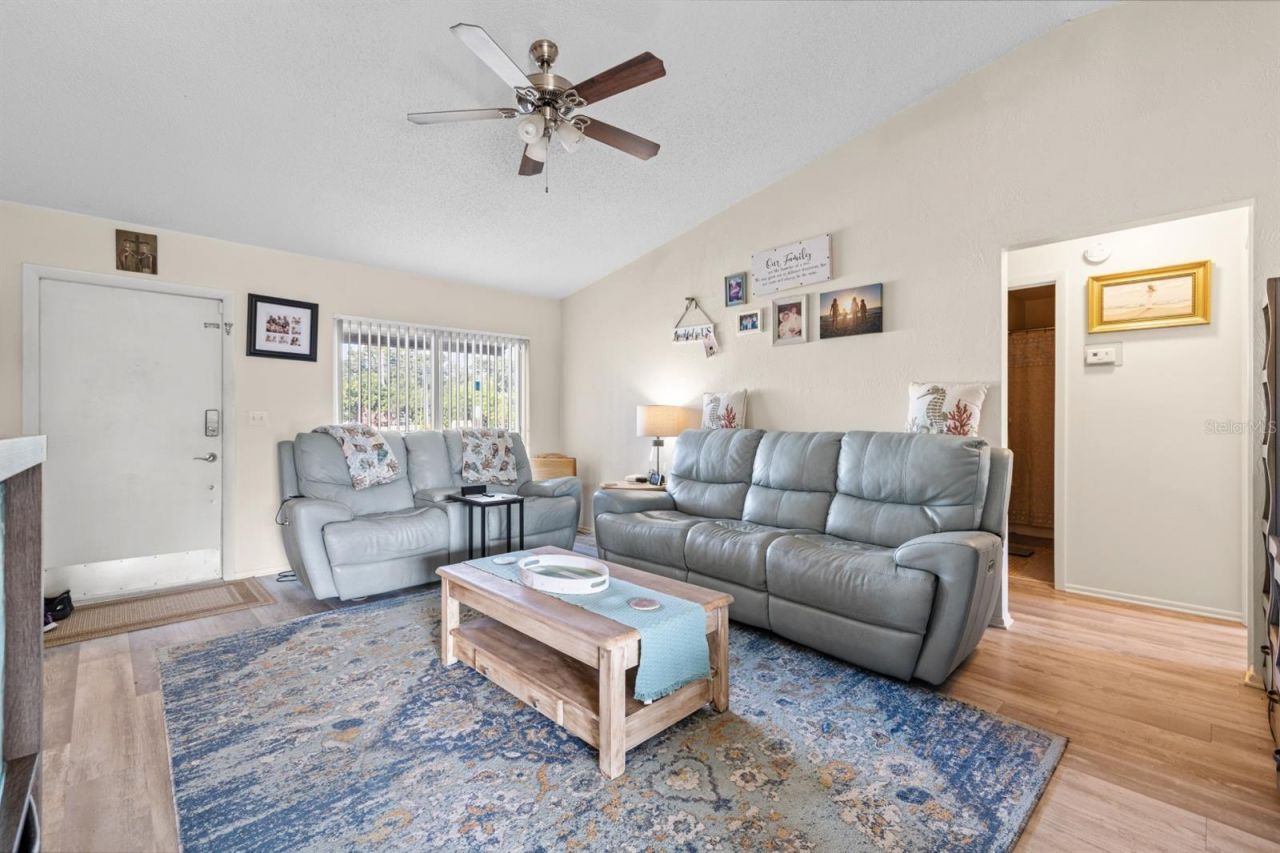 9979 88th Way, Seminole, FL 33777 Photo