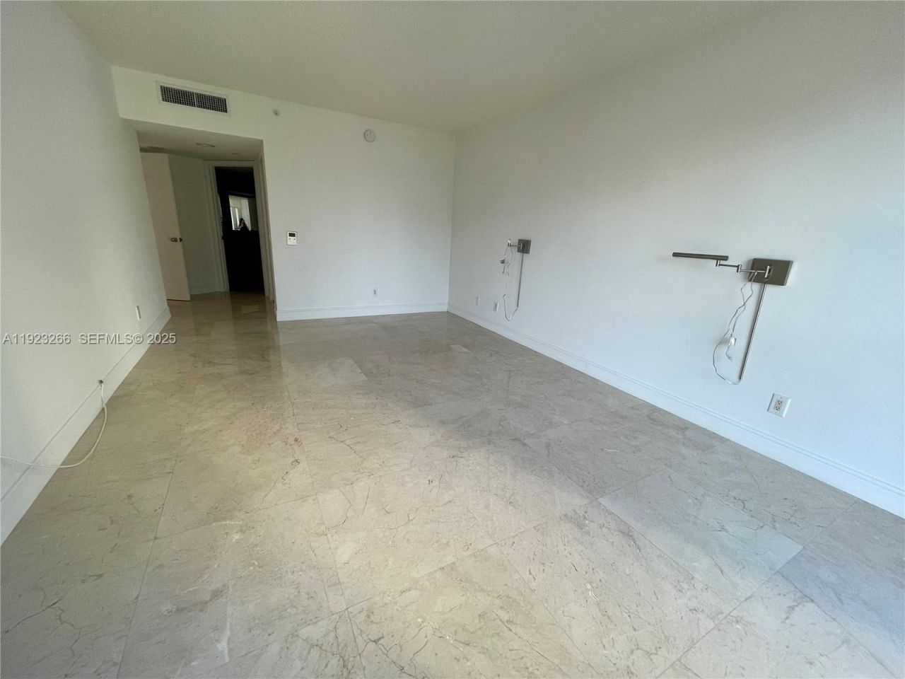 21055 Yacht Club Dr, Unit 610, Aventura, FL 33180 Photo