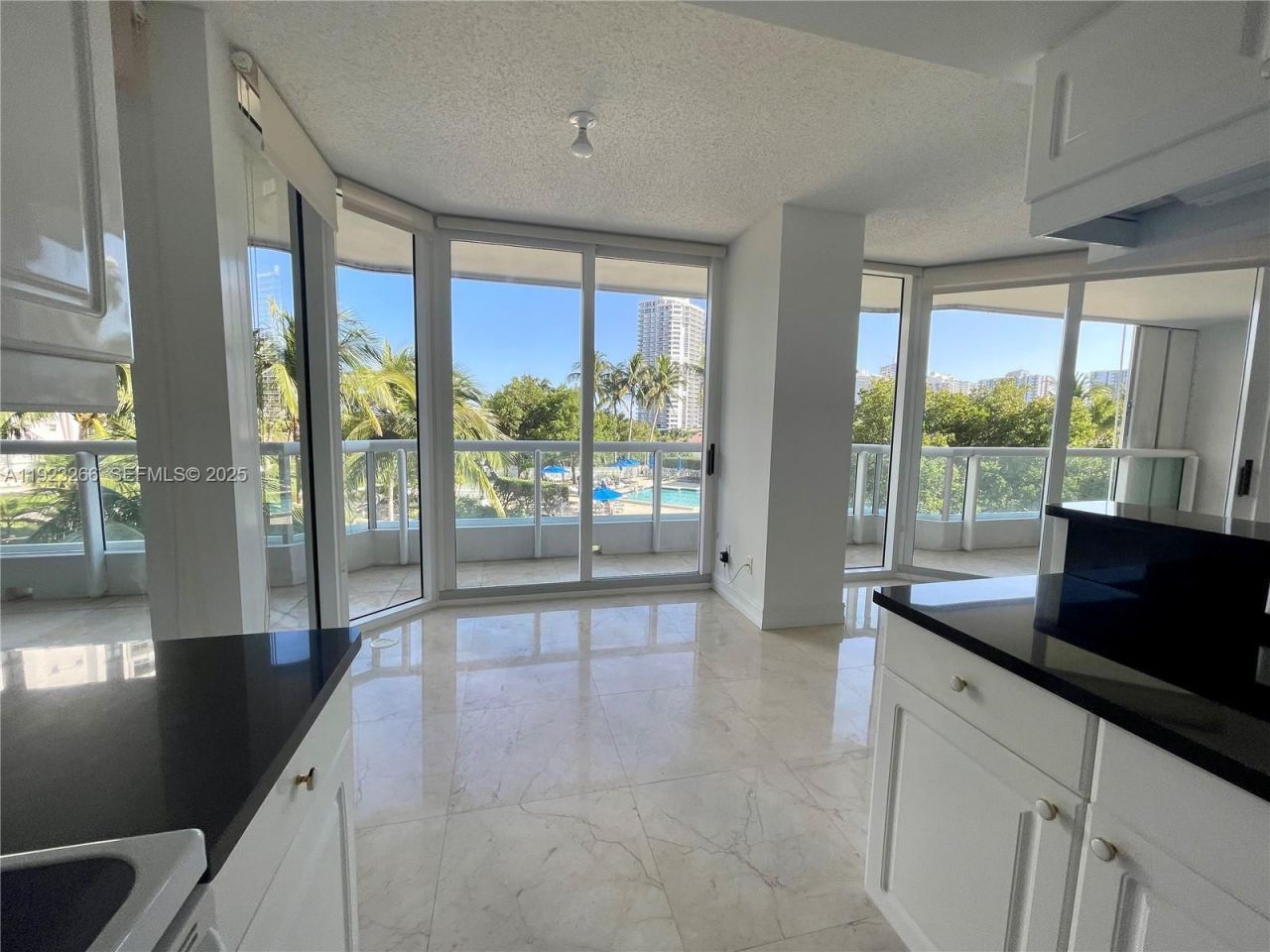 21055 Yacht Club Dr, Unit 610, Aventura, FL 33180 Photo