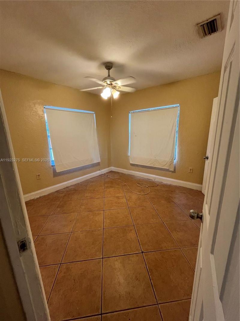 1201 NW 117th St, Miami, FL 33167 Photo