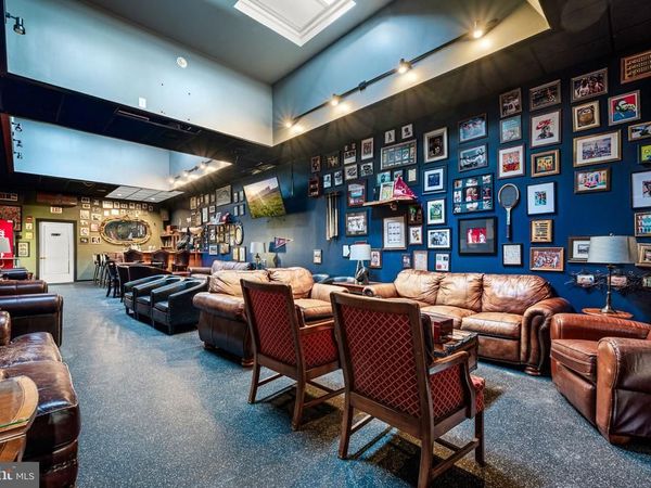 211 E HIGH STREET, POTTSTOWN, PA 19464