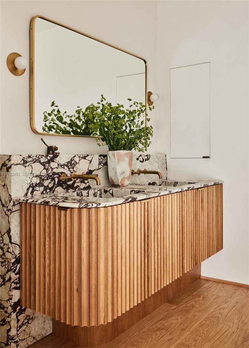 1315 Lenox Ave, Miami Beach, FL 33139 Photo