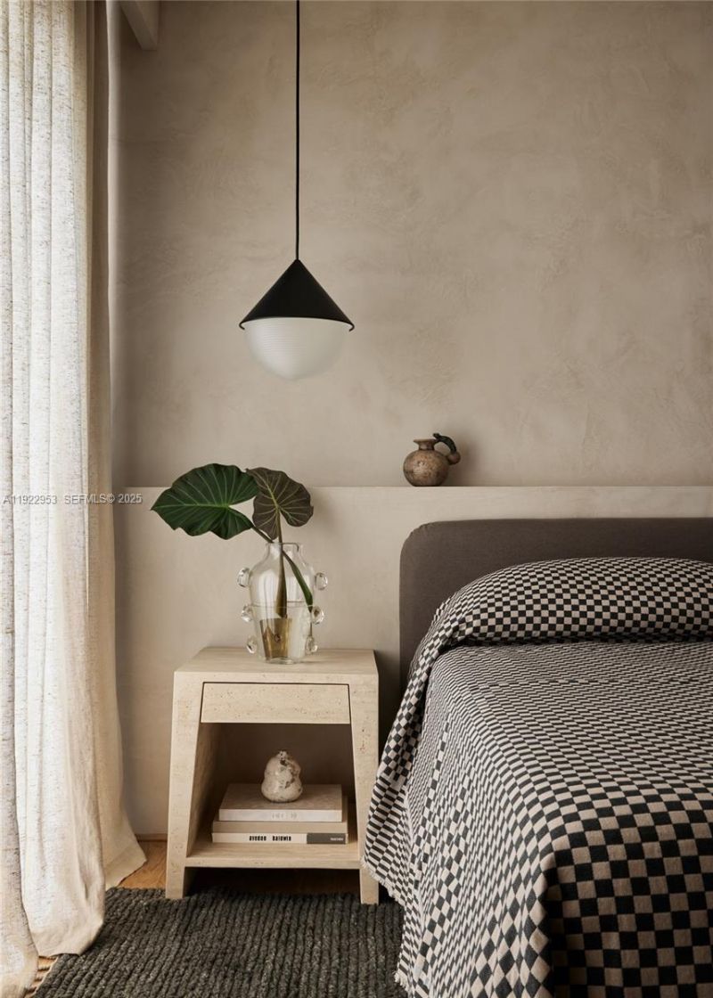 1315 Lenox Ave, Miami Beach, FL 33139 Photo