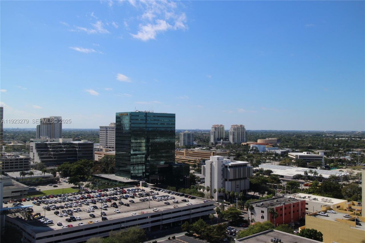 315 NE 3rd Ave, Unit 2005, Fort Lauderdale, FL 33301 Photo