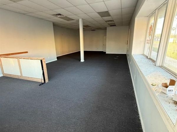 104 W Edwards Street, Litchfield, IL 62056