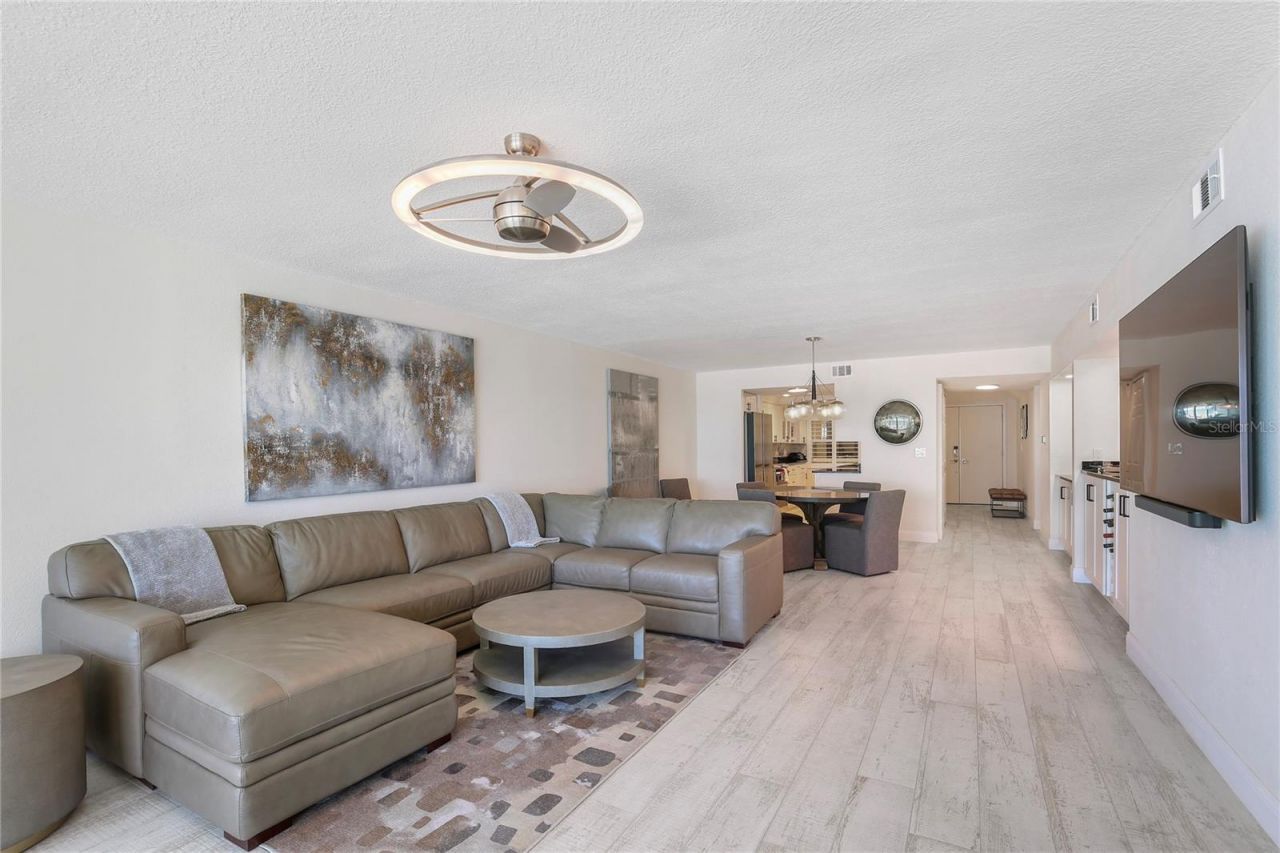 2900 Gulf Boulevard, Unit 202, Belleair Beach, FL 33786 Photo