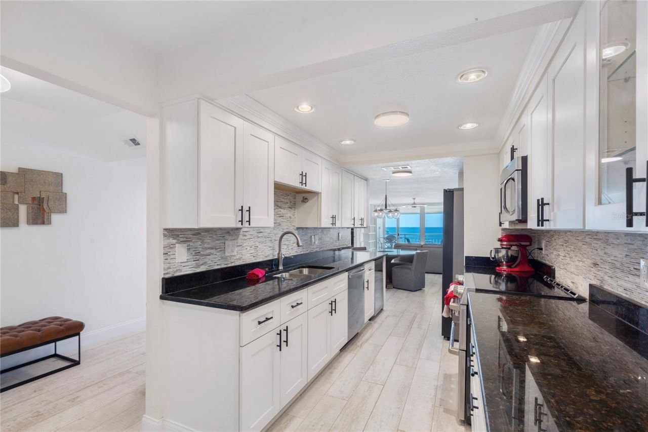 2900 Gulf Boulevard, Unit 202, Belleair Beach, FL 33786 Photo