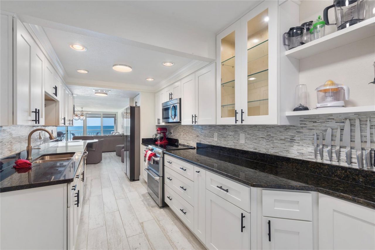 2900 Gulf Boulevard, Unit 202, Belleair Beach, FL 33786 Photo