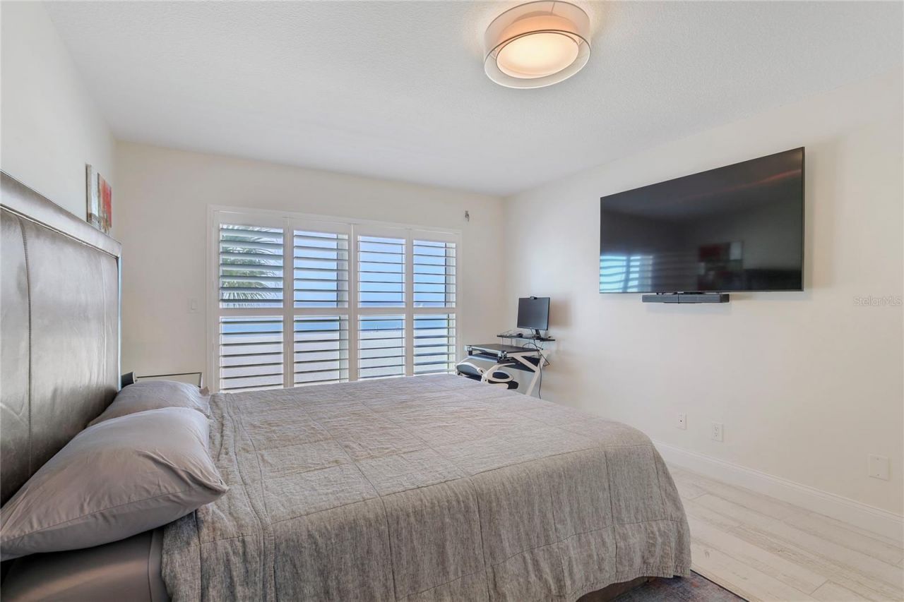 2900 Gulf Boulevard, Unit 202, Belleair Beach, FL 33786 Photo