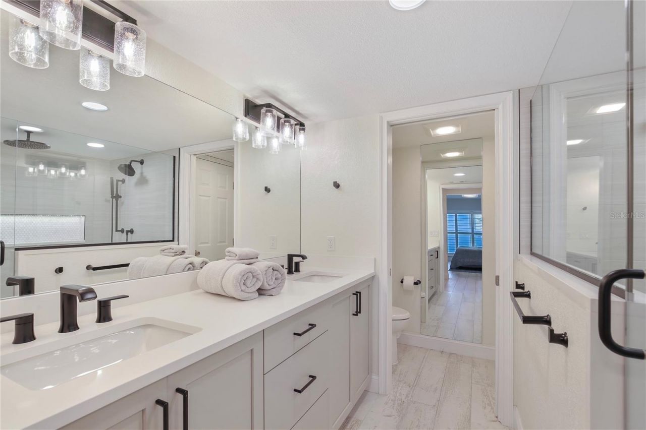 2900 Gulf Boulevard, Unit 202, Belleair Beach, FL 33786 Photo