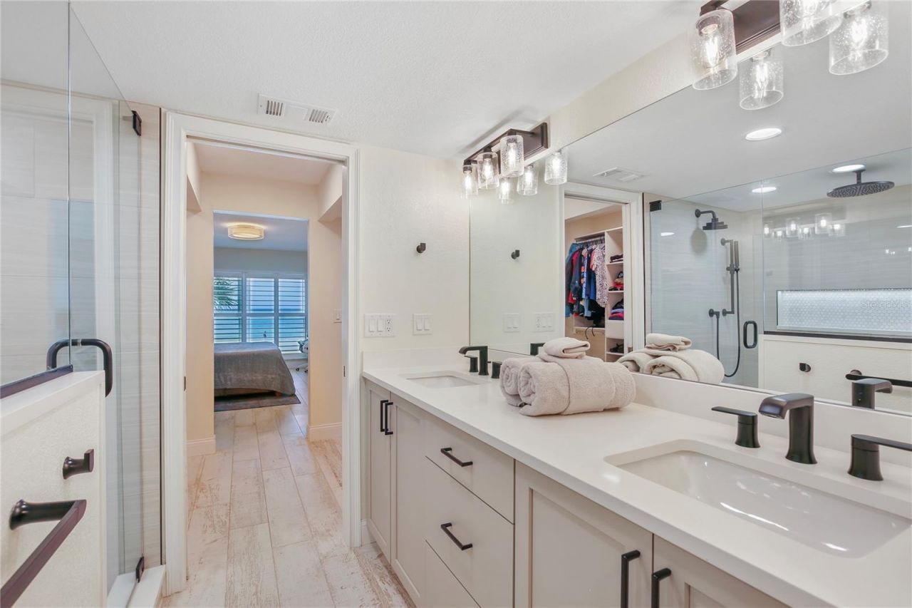 2900 Gulf Boulevard, Unit 202, Belleair Beach, FL 33786 Photo