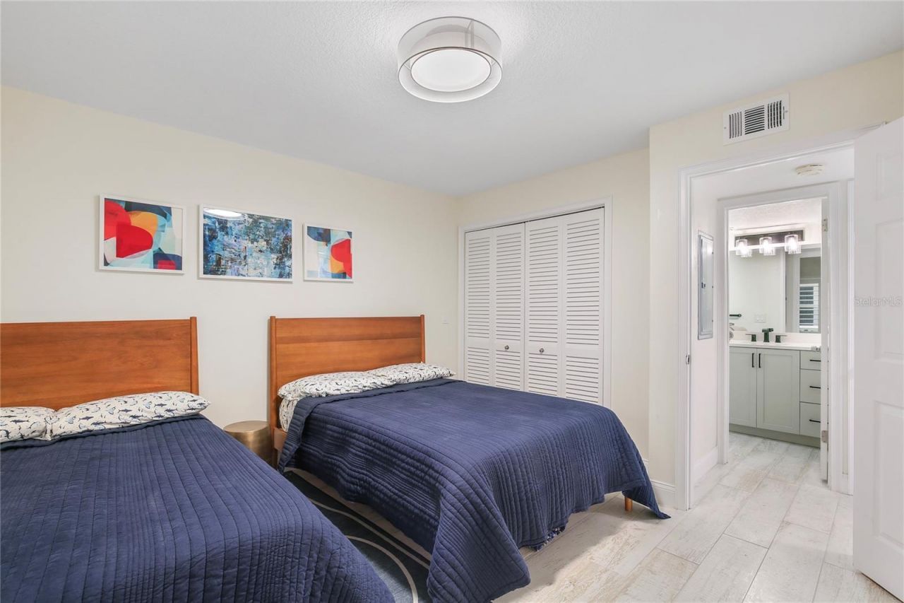 2900 Gulf Boulevard, Unit 202, Belleair Beach, FL 33786 Photo