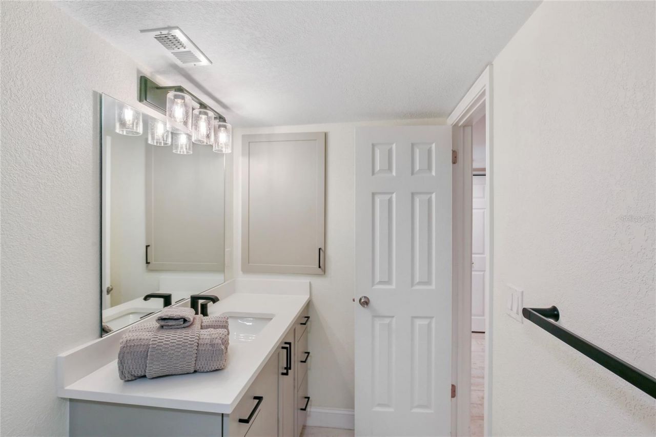 2900 Gulf Boulevard, Unit 202, Belleair Beach, FL 33786 Photo