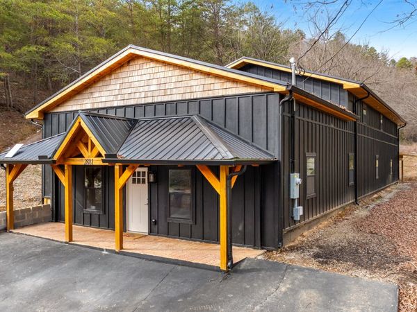 2881 Caughorn Mountain Rd, Sevierville, TN 37876