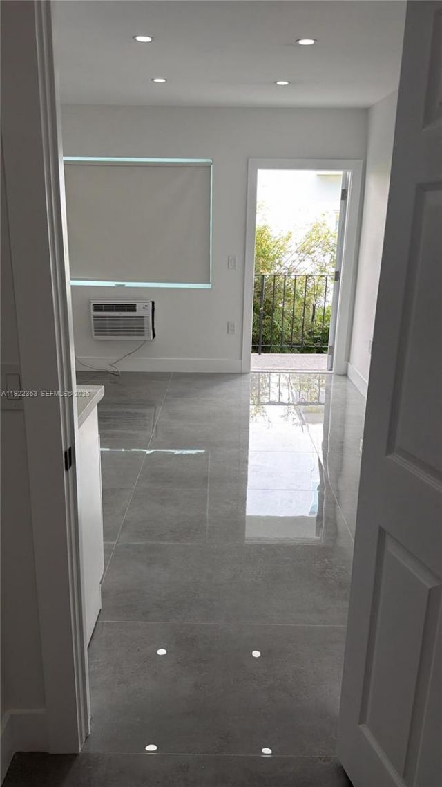 935 Jefferson Ave, Unit 12, Miami Beach, FL 33139 Photo