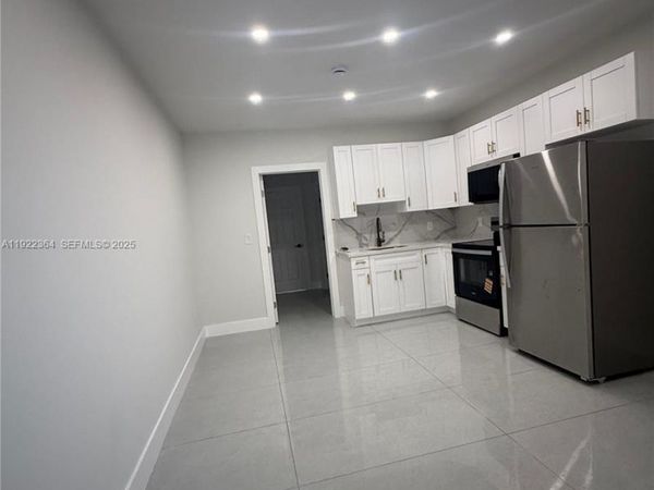 935 Jefferson Ave, Unit 4, Miami Beach, FL 33139