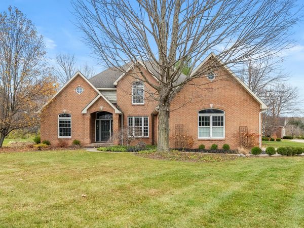 3184 WYNDWICKE Drive, St. Joseph, MI 49085