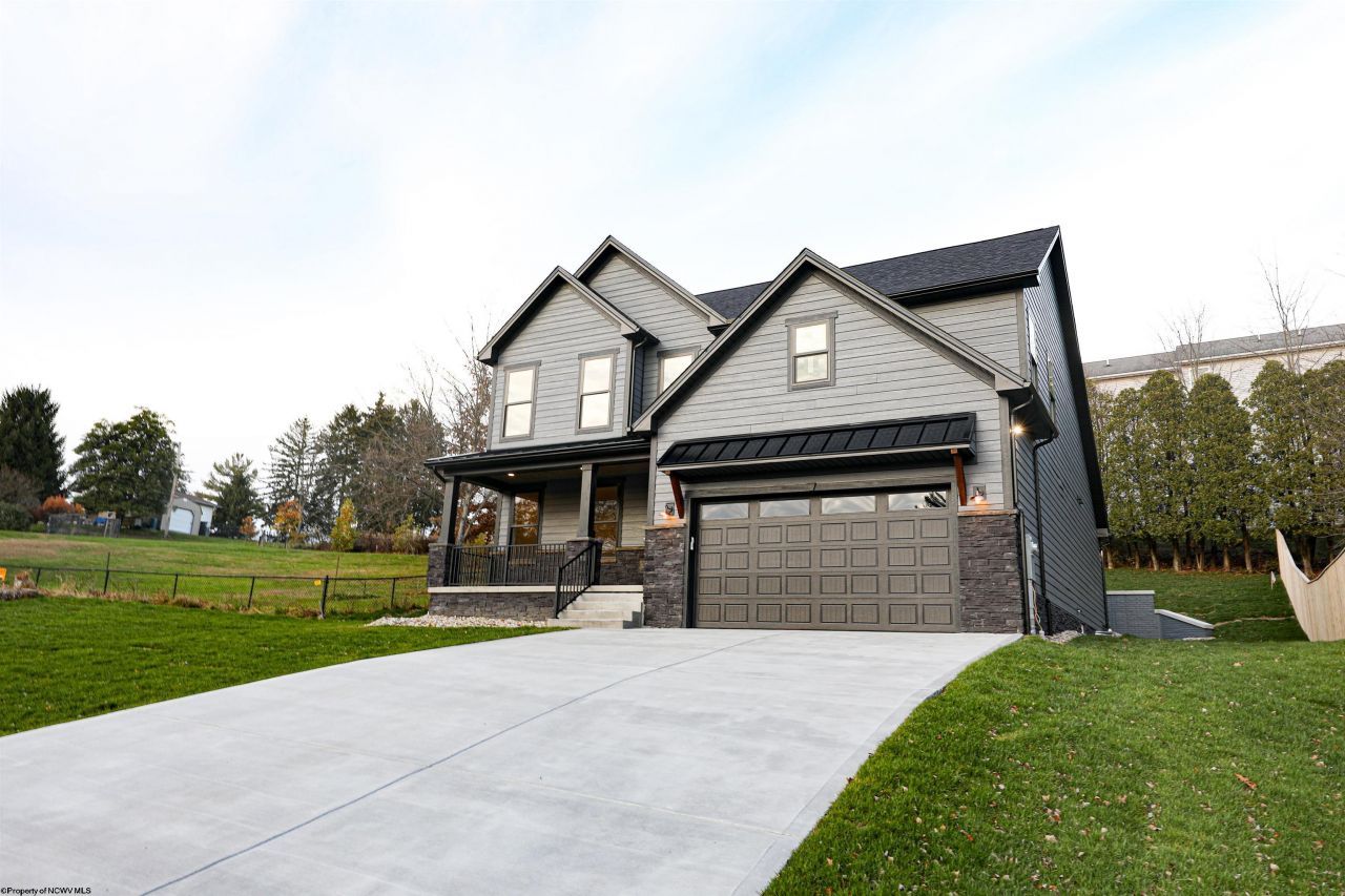 104 Crestview Drive, Morgantown, WV 26508 Main Photo