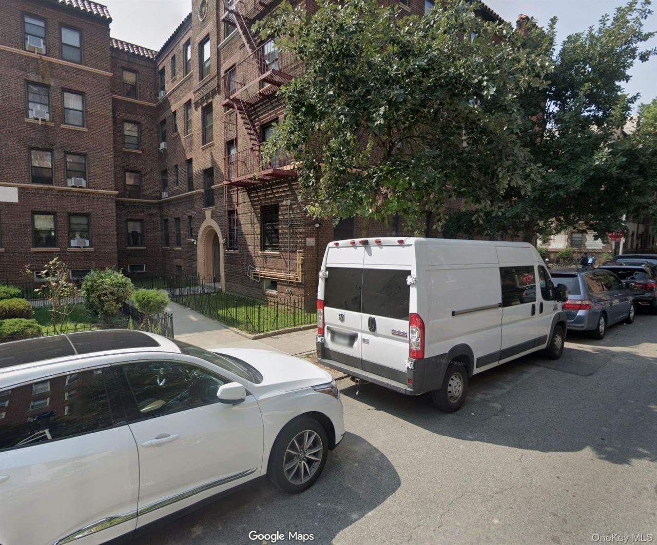 62-64 Saunders Street, Unit 4P, Rego Park, NY 11374 Main Photo