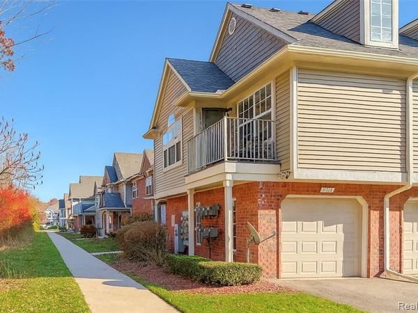 11375 N Woods Drive, Utica, MI 48317