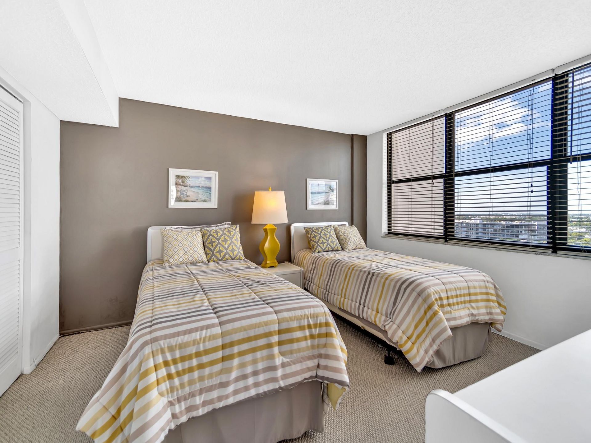 2301 S Ocean Drive, Unit 1505, Hollywood, FL 33019 Photo