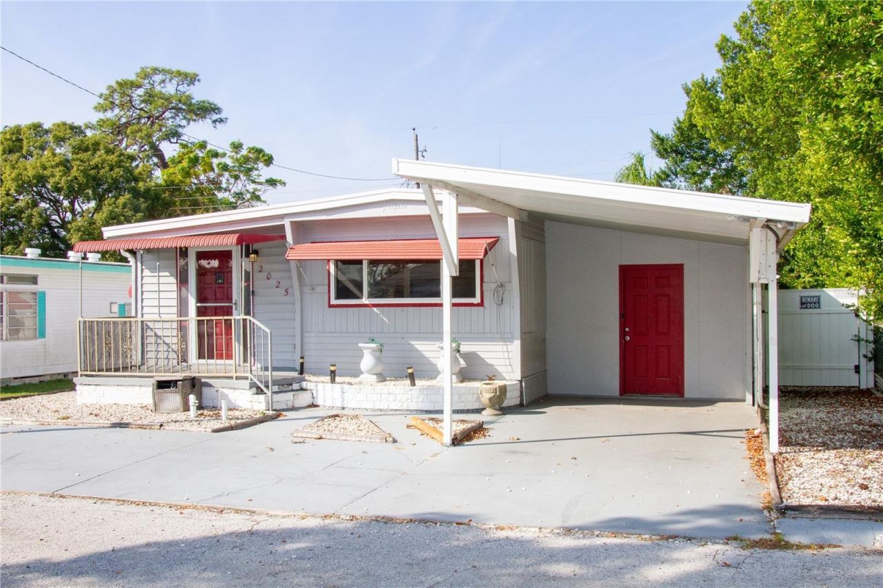 2025 Melody Drive, Holiday, FL 34691 Main Photo