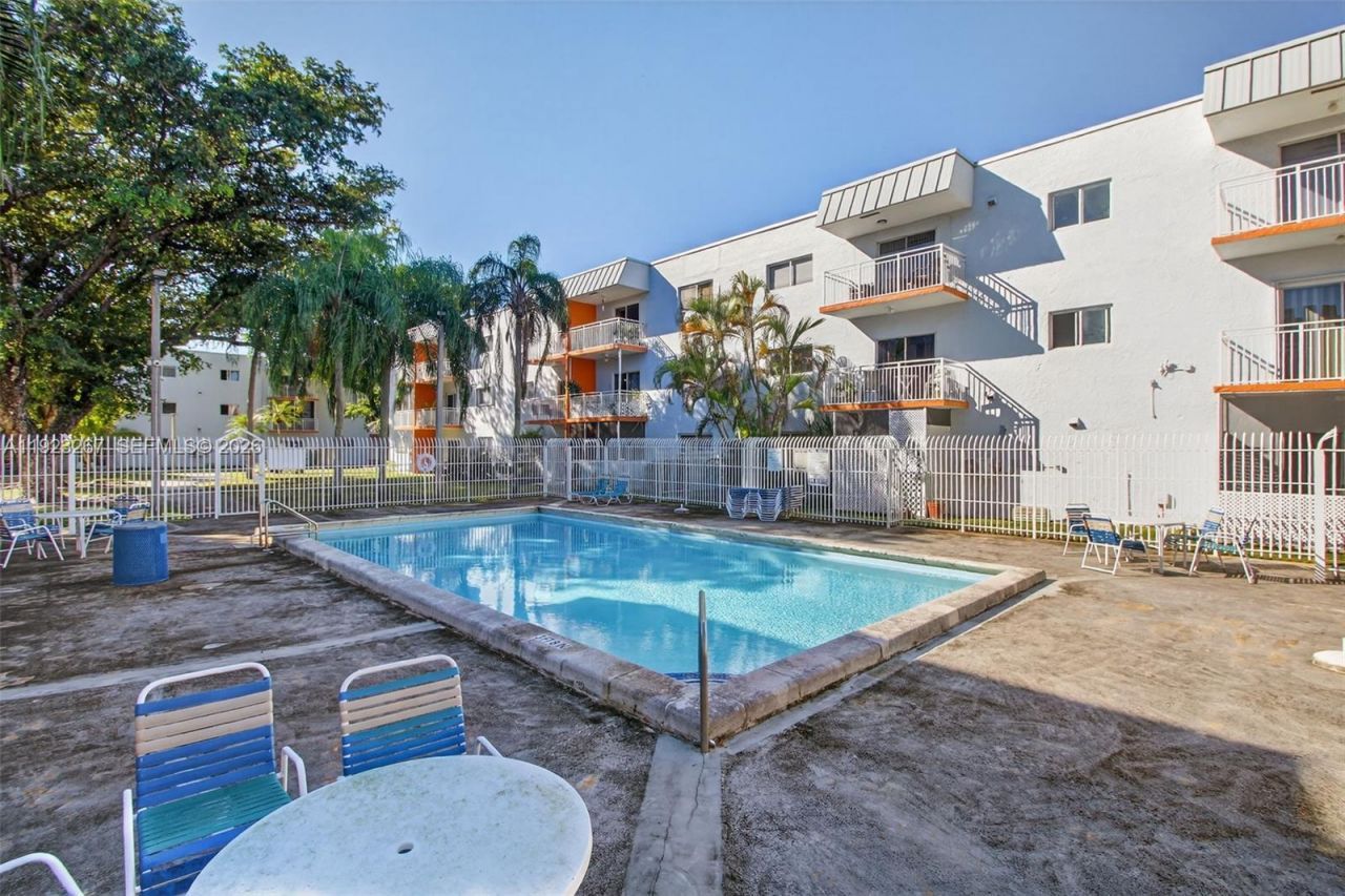 11309 SW 200th St, Unit 209-C, Miami, FL 33157 Photo