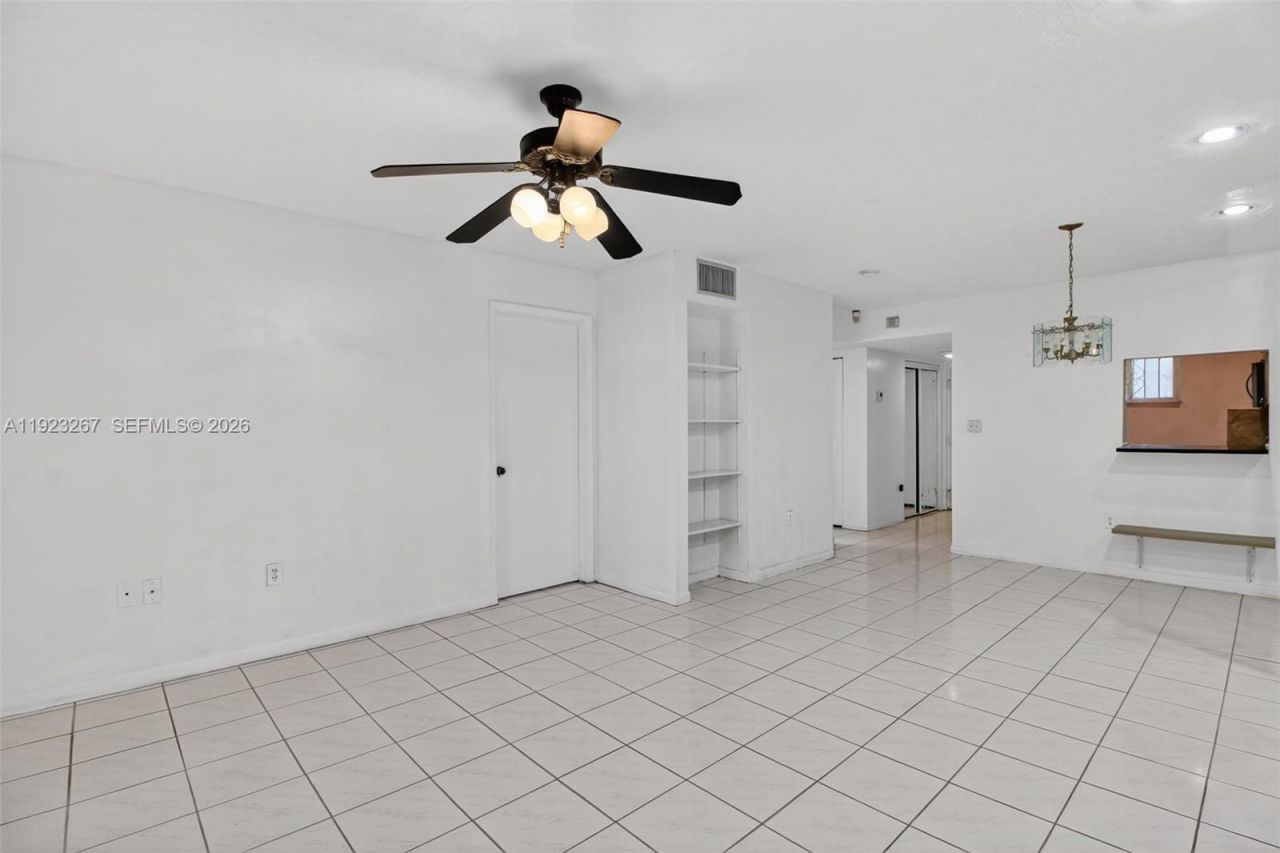11309 SW 200th St, Unit 209-C, Miami, FL 33157 Photo