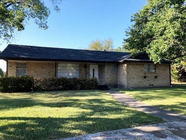 901 Downing Street, Forney, TX 75126