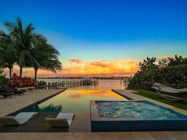 200 N Lake Drive, Lantana, FL 33462